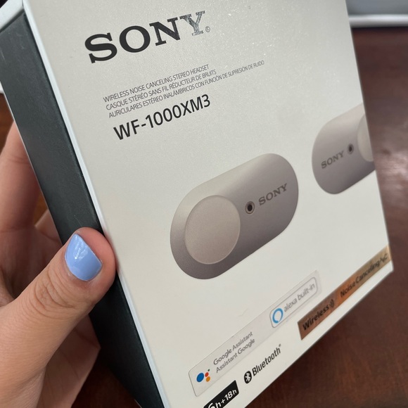 Sony 2020 Noise Cancelling Rose Wireless Gold/Purple Earbuds Like New No Flaws - Picture 2 of 3